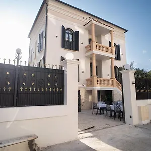 https://villa-la-ora.fr-provencehotel.com